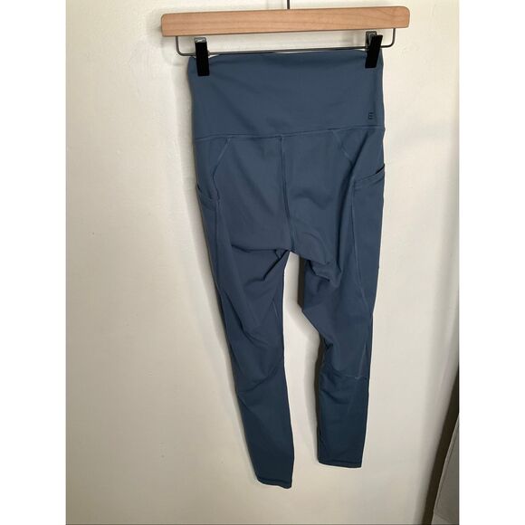 Everlane The Perform Leggings with Pockets - Picture 3 of 8